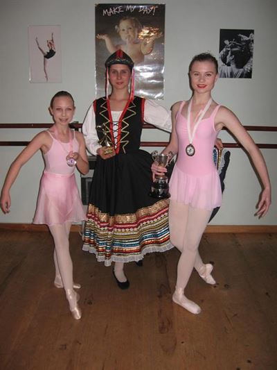 Carmen's dancers in Wizard of Oz